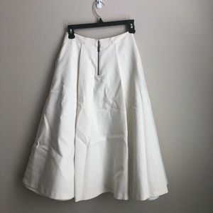 Alice +Olivia White Flare Skirt